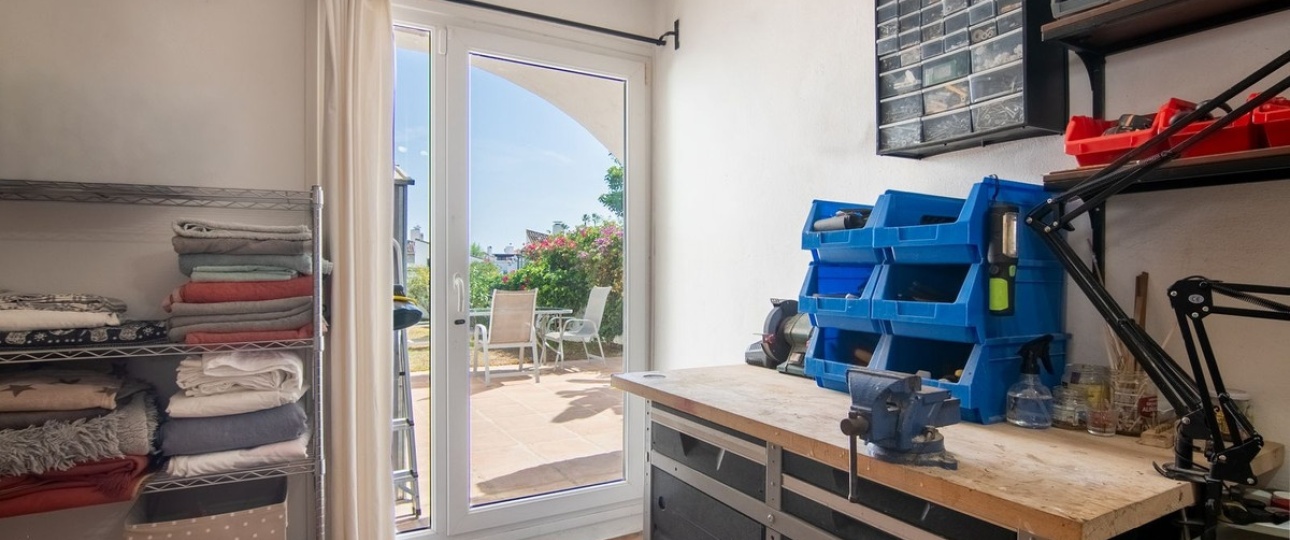 Resale - Villa - Estepona - Estepona Centro