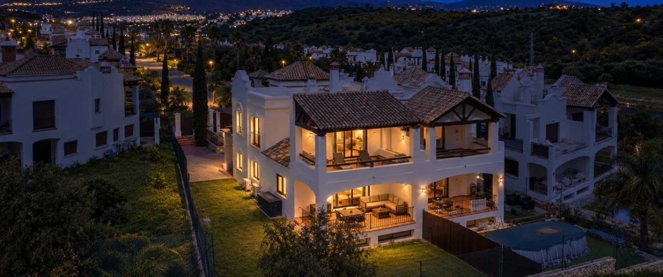 Resale - Villa - Estepona - Estepona Centro