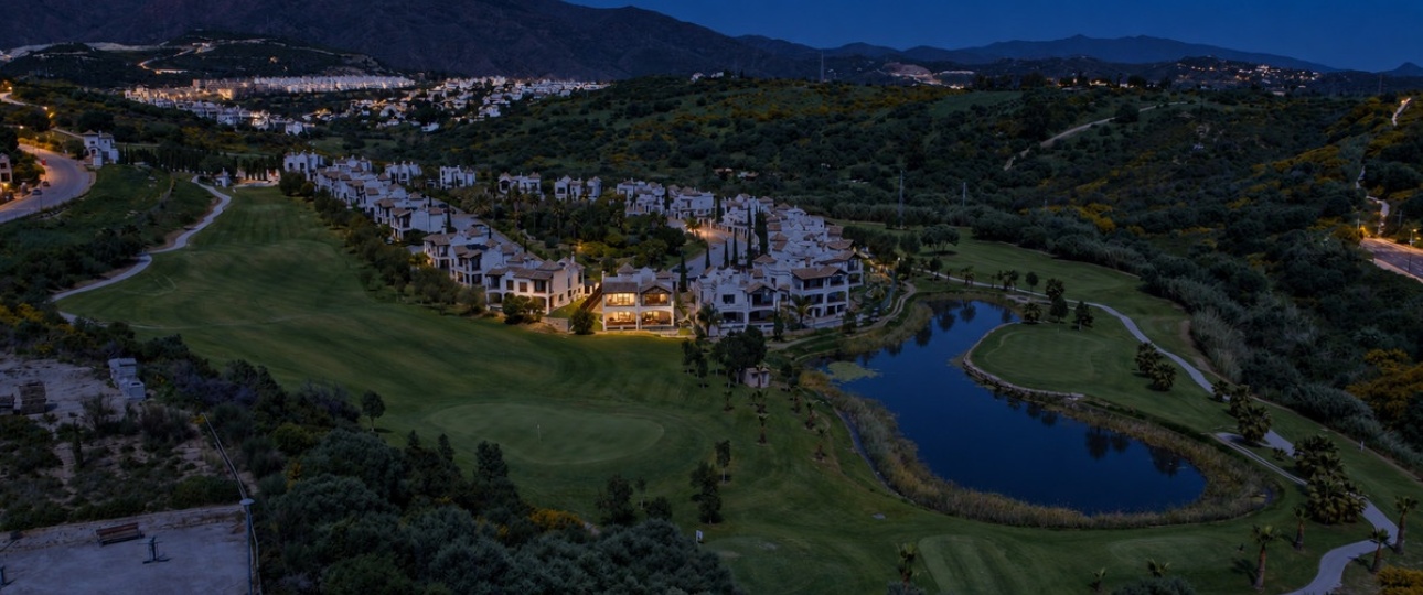 Resale - Villa - Estepona - Estepona Centro