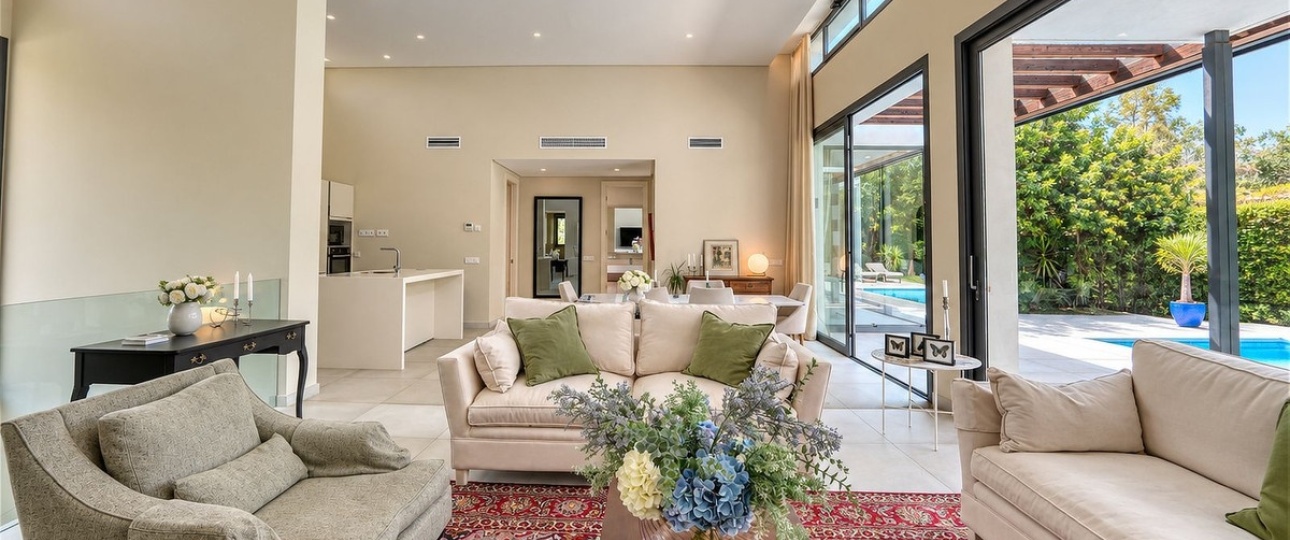 Resale - Villa - Estepona - Estepona Centro