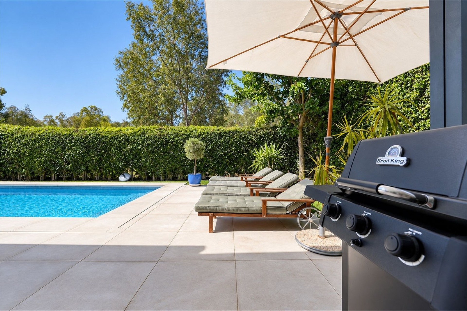 Resale - Villa - Estepona - Estepona Centro