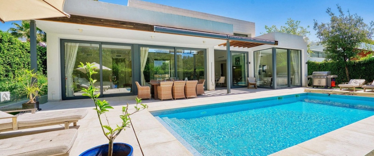 Resale - Villa - Estepona - Estepona Centro