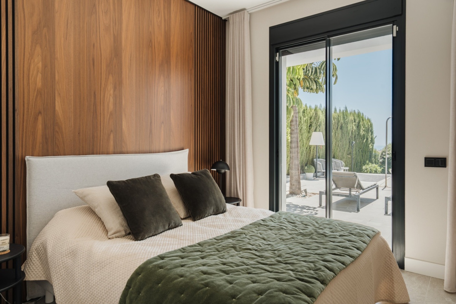 Resale - Villa - Estepona - Estepona Centro
