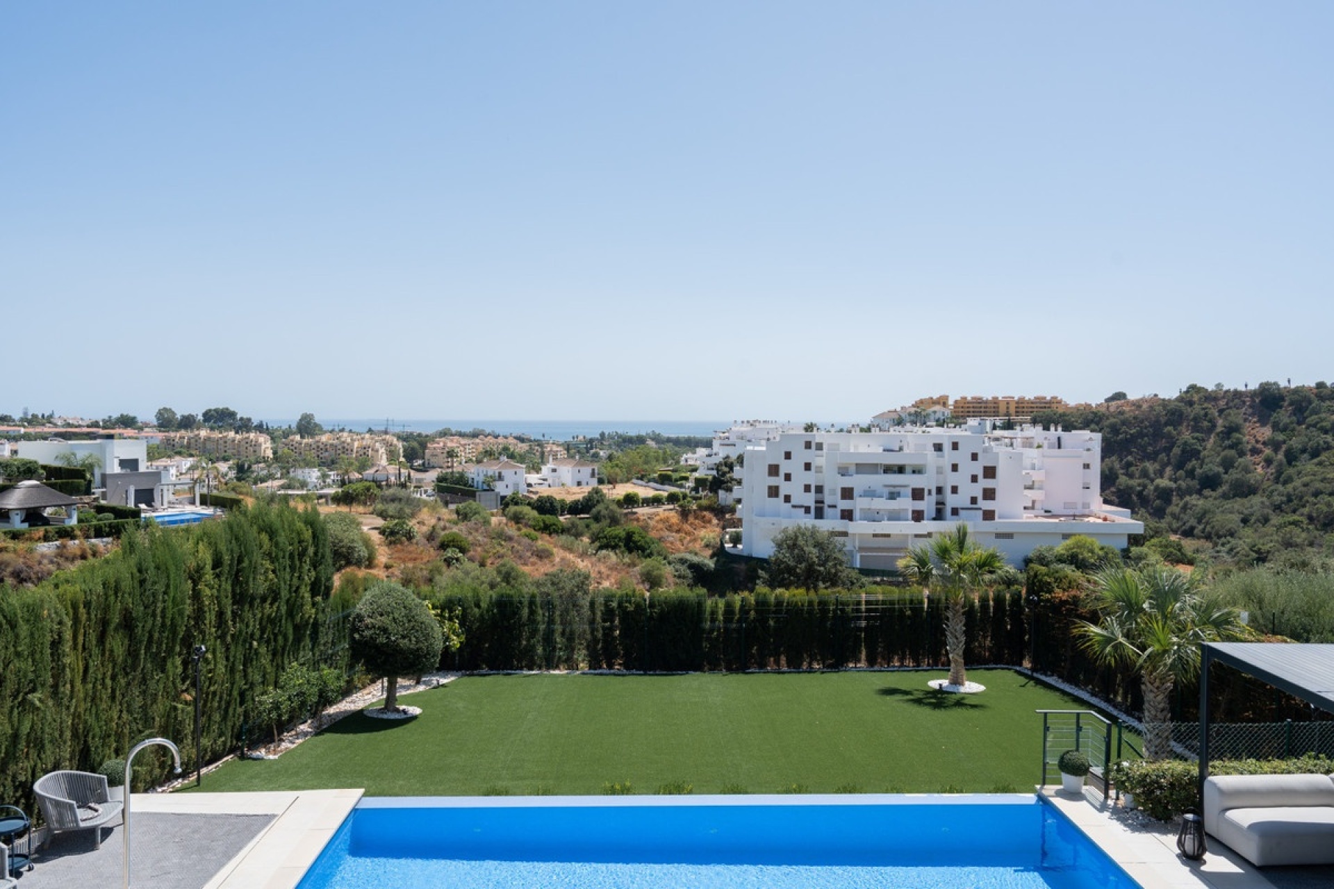 Resale - Villa - Estepona - Estepona Centro