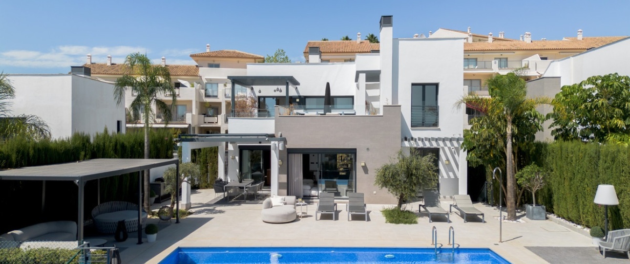 Resale - Villa - Estepona - Estepona Centro
