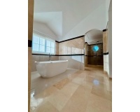 Resale - Villa - Estepona - Estepona Centro