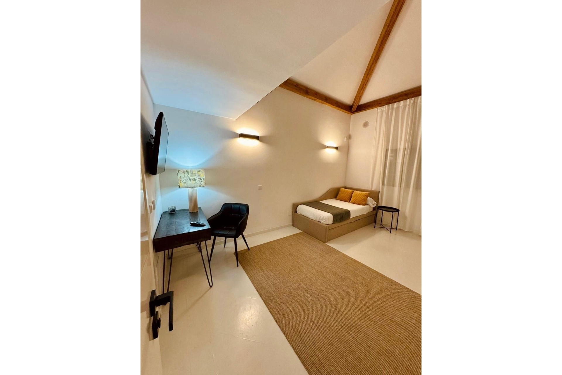 Resale - Villa - Estepona - Estepona Centro