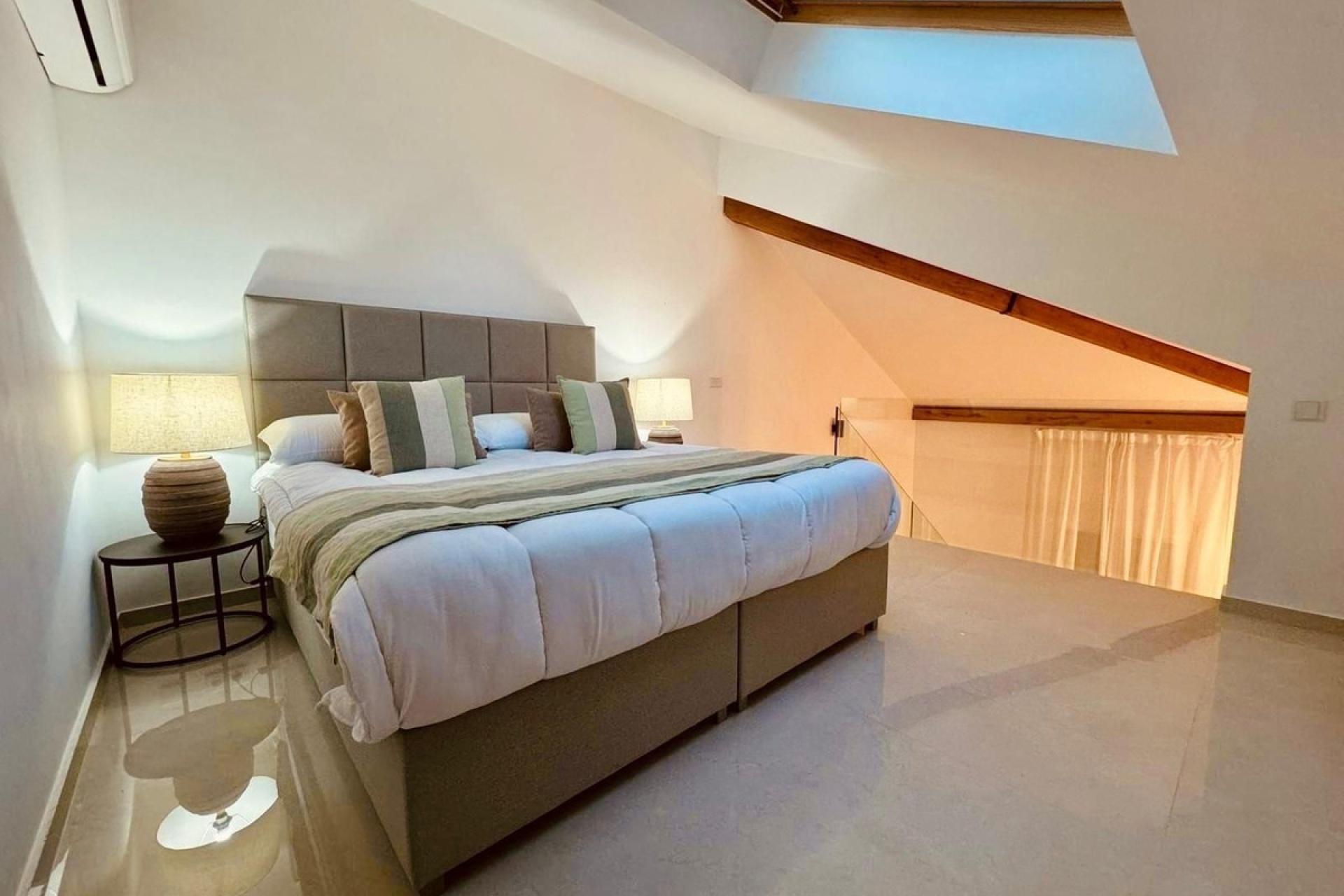 Resale - Villa - Estepona - Estepona Centro