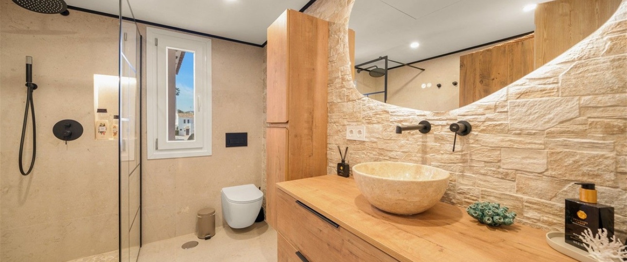 Resale - Villa - Estepona - Estepona Centro