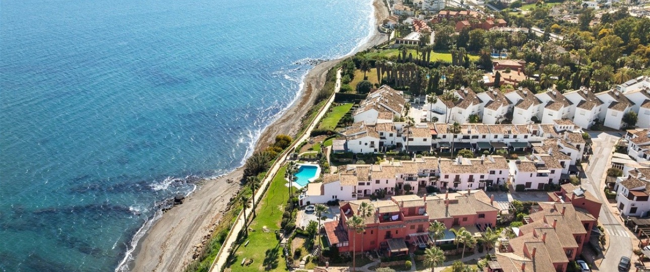 Resale - Villa - Estepona - Estepona Centro