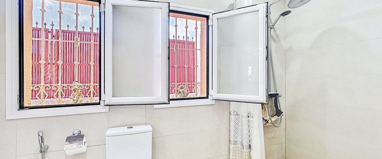 Resale - Villa - Estepona - Estepona Centro