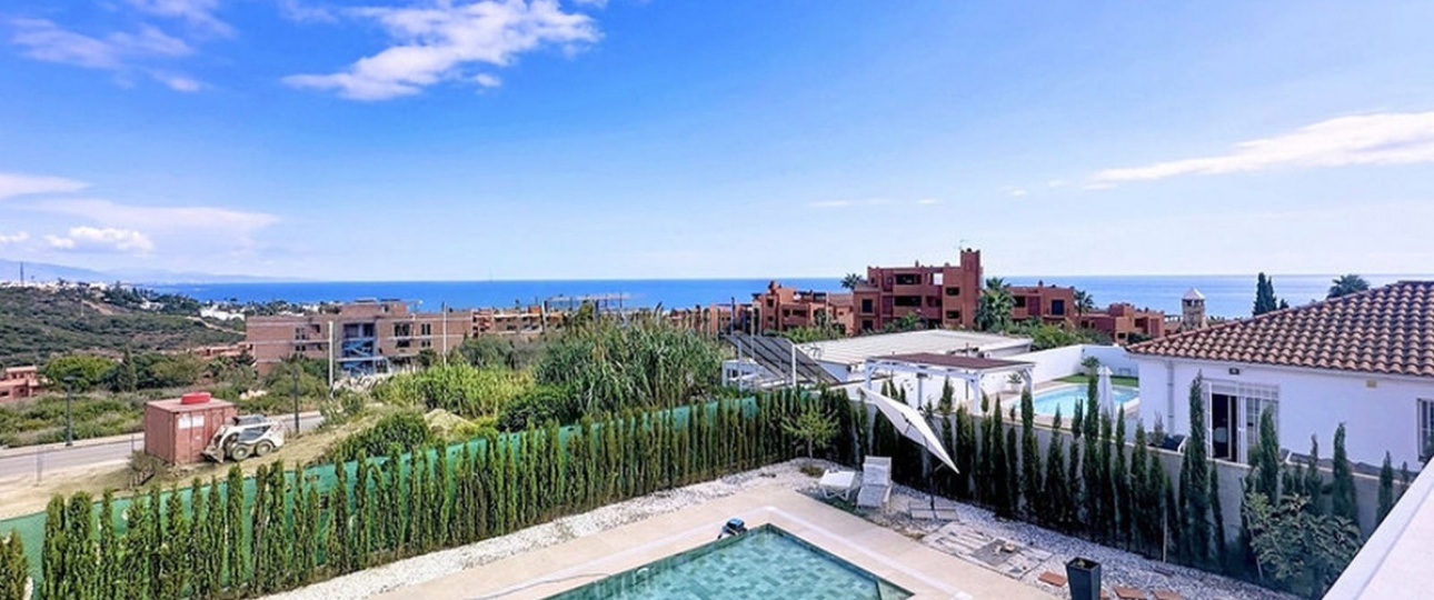 Resale - Villa - Estepona - Estepona Centro