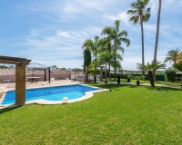 Resale - Villa - Estepona - Estepona Centro