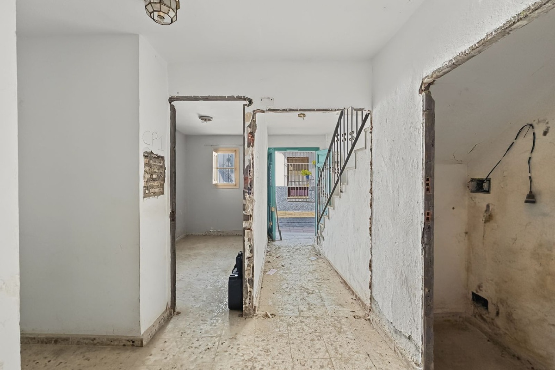 Resale - Villa - Estepona - Estepona Centro