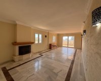 Resale - Villa - Estepona - Estepona Centro