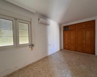 Resale - Villa - Estepona - Estepona Centro