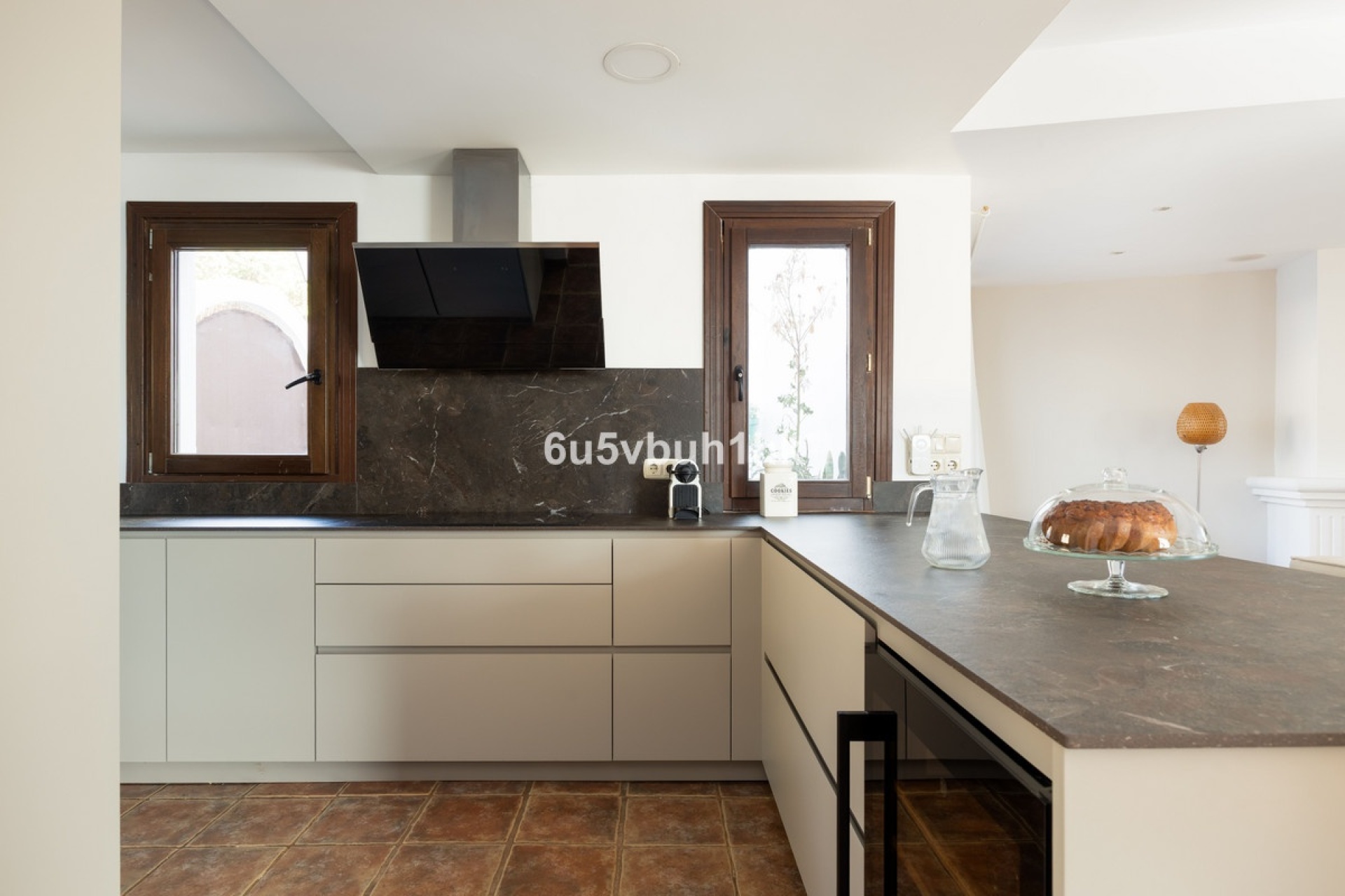Resale - Villa - Estepona - Estepona Centro