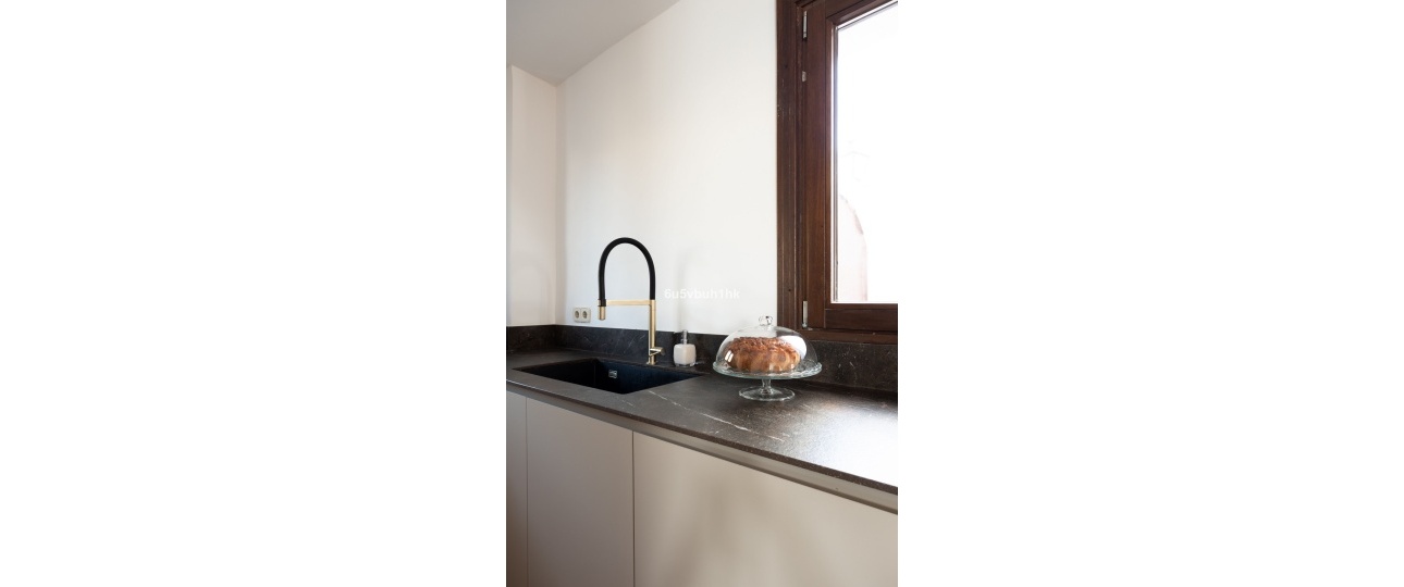 Resale - Villa - Estepona - Estepona Centro
