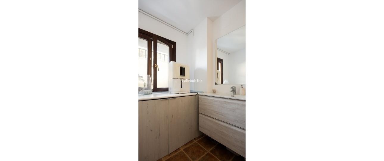 Resale - Villa - Estepona - Estepona Centro