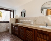 Resale - Villa - Estepona - Estepona Centro