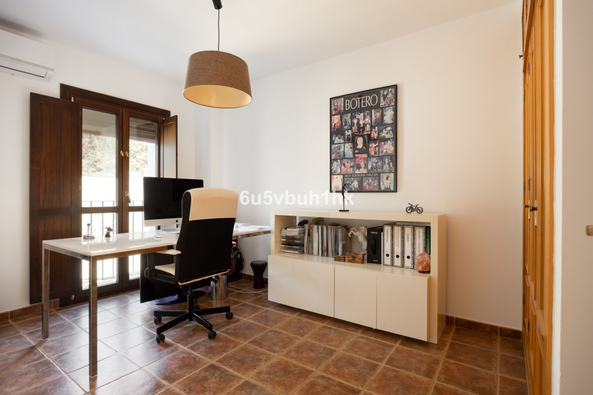 Resale - Villa - Estepona - Estepona Centro