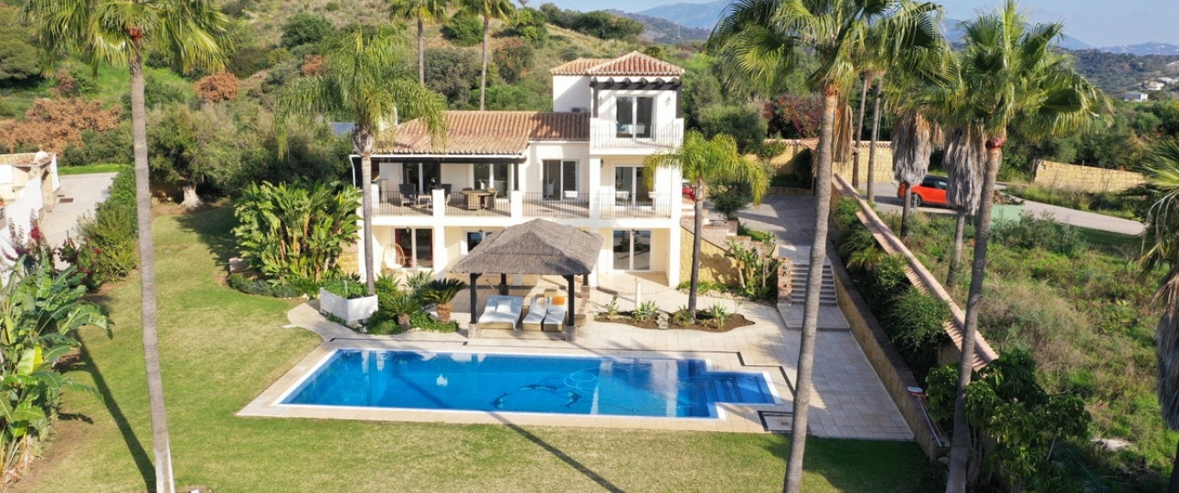 Resale - Villa - Estepona - Estepona Centro