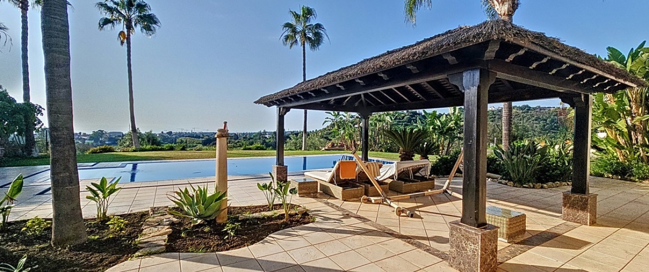 Resale - Villa - Estepona - Estepona Centro
