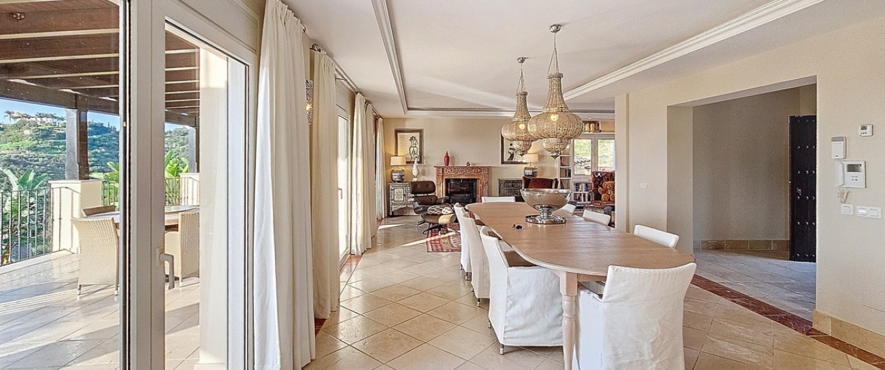 Resale - Villa - Estepona - Estepona Centro