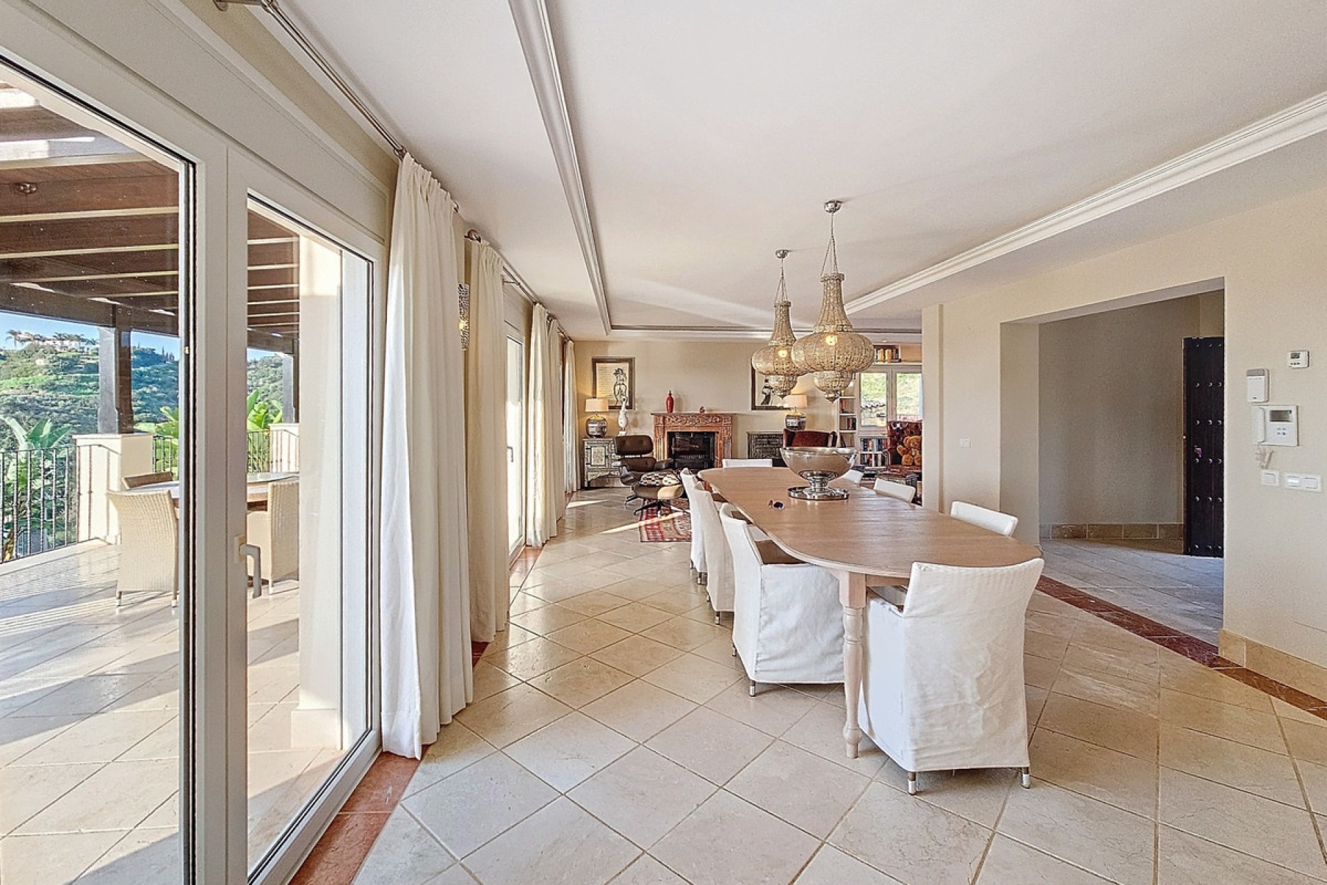 Resale - Villa - Estepona - Estepona Centro