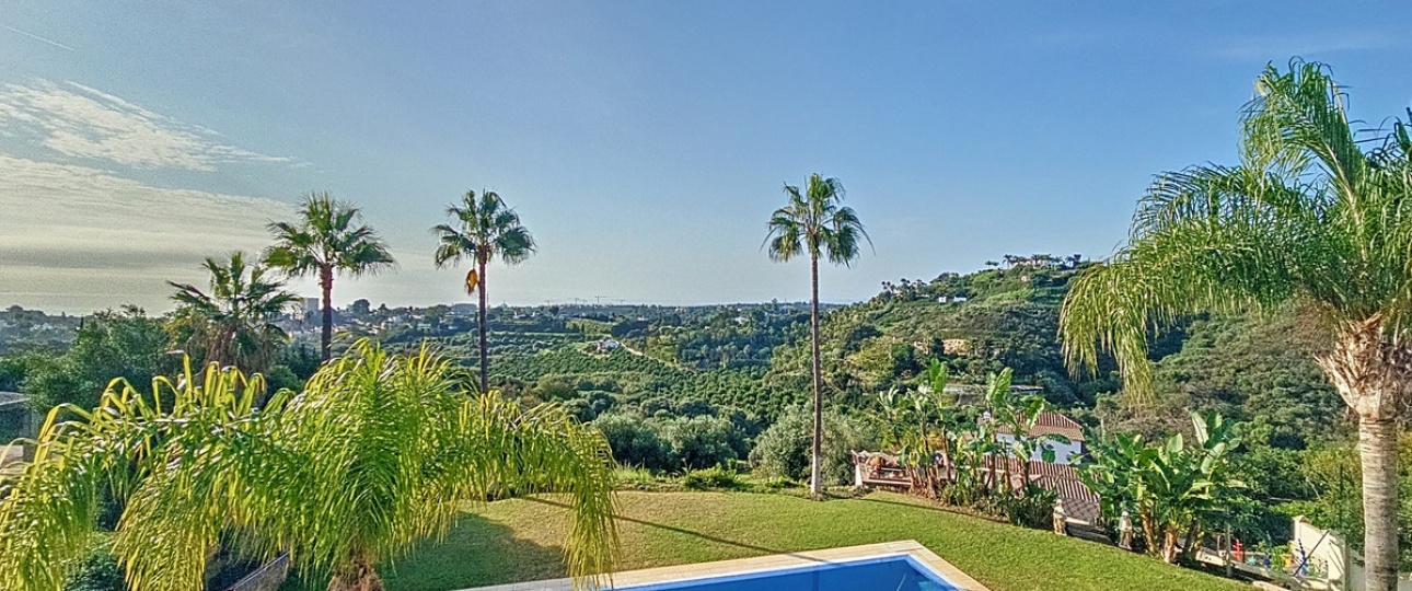 Resale - Villa - Estepona - Estepona Centro