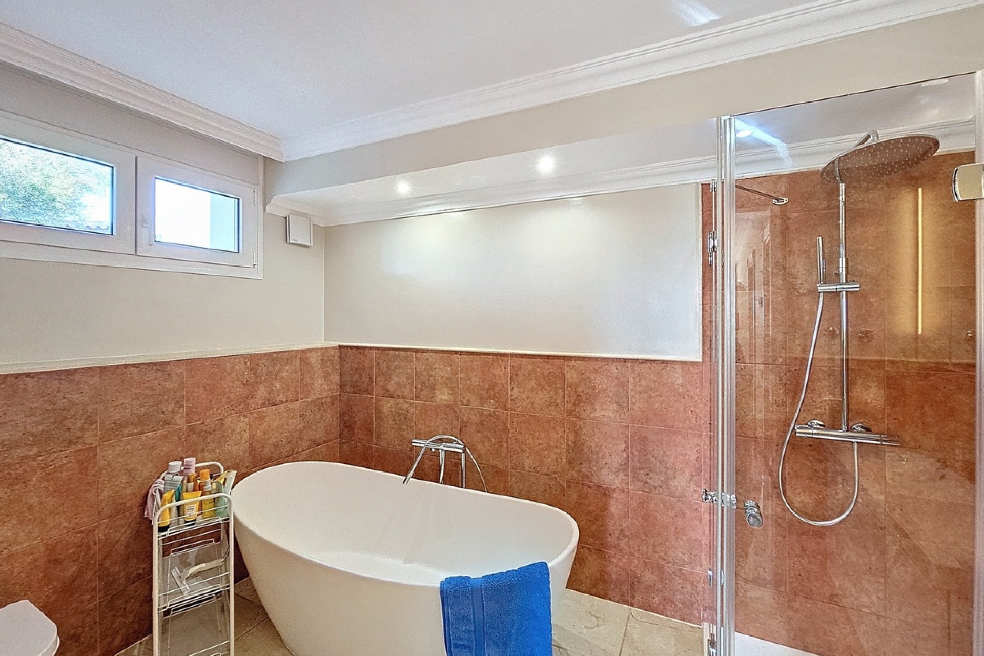 Resale - Villa - Estepona - Estepona Centro