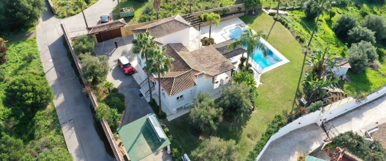 Resale - Villa - Estepona - Estepona Centro