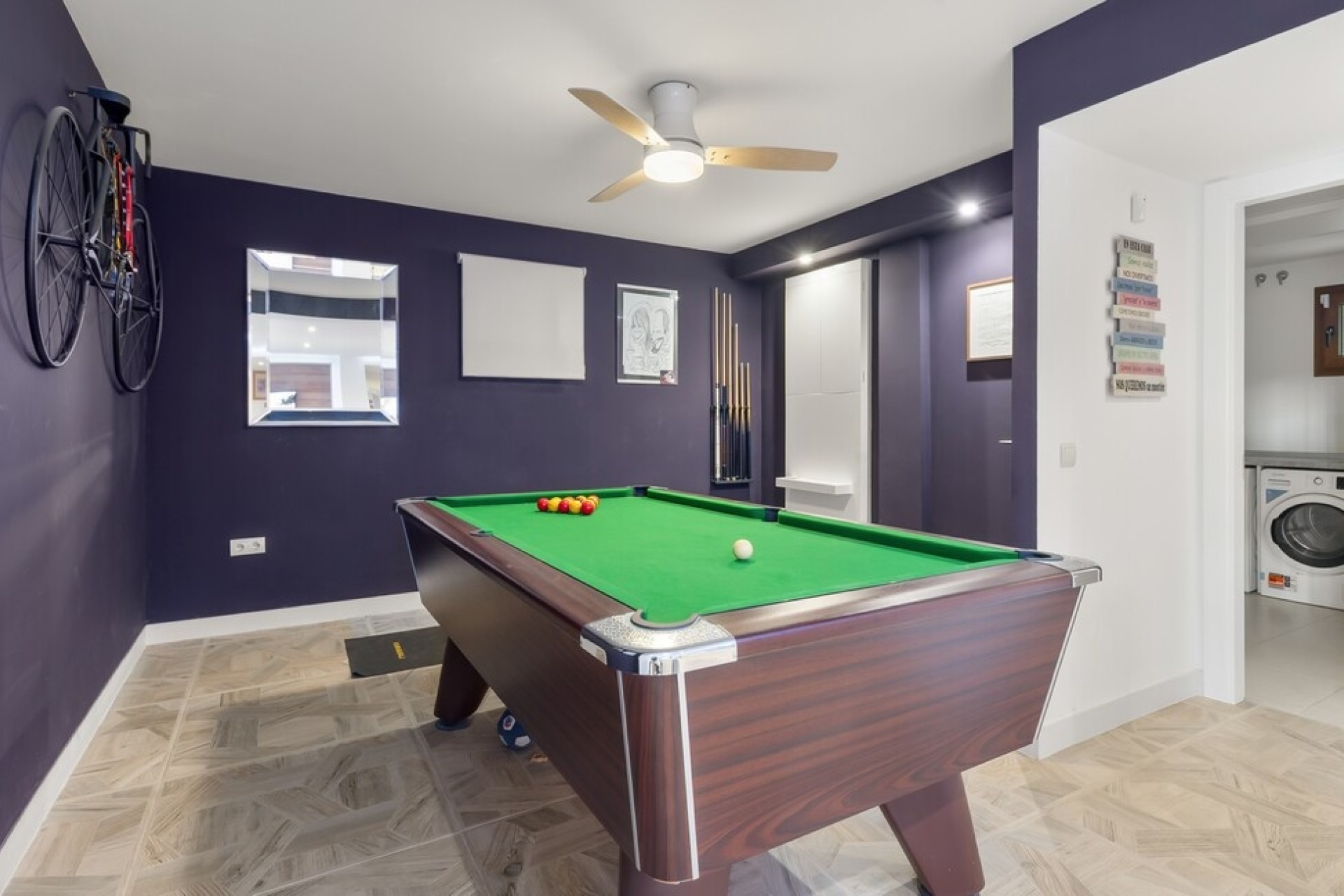 Resale - Villa - Estepona - Estepona Centro