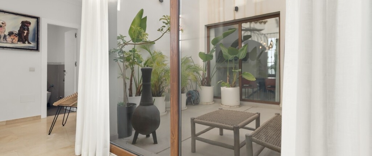 Resale - Villa - Estepona - Estepona Centro