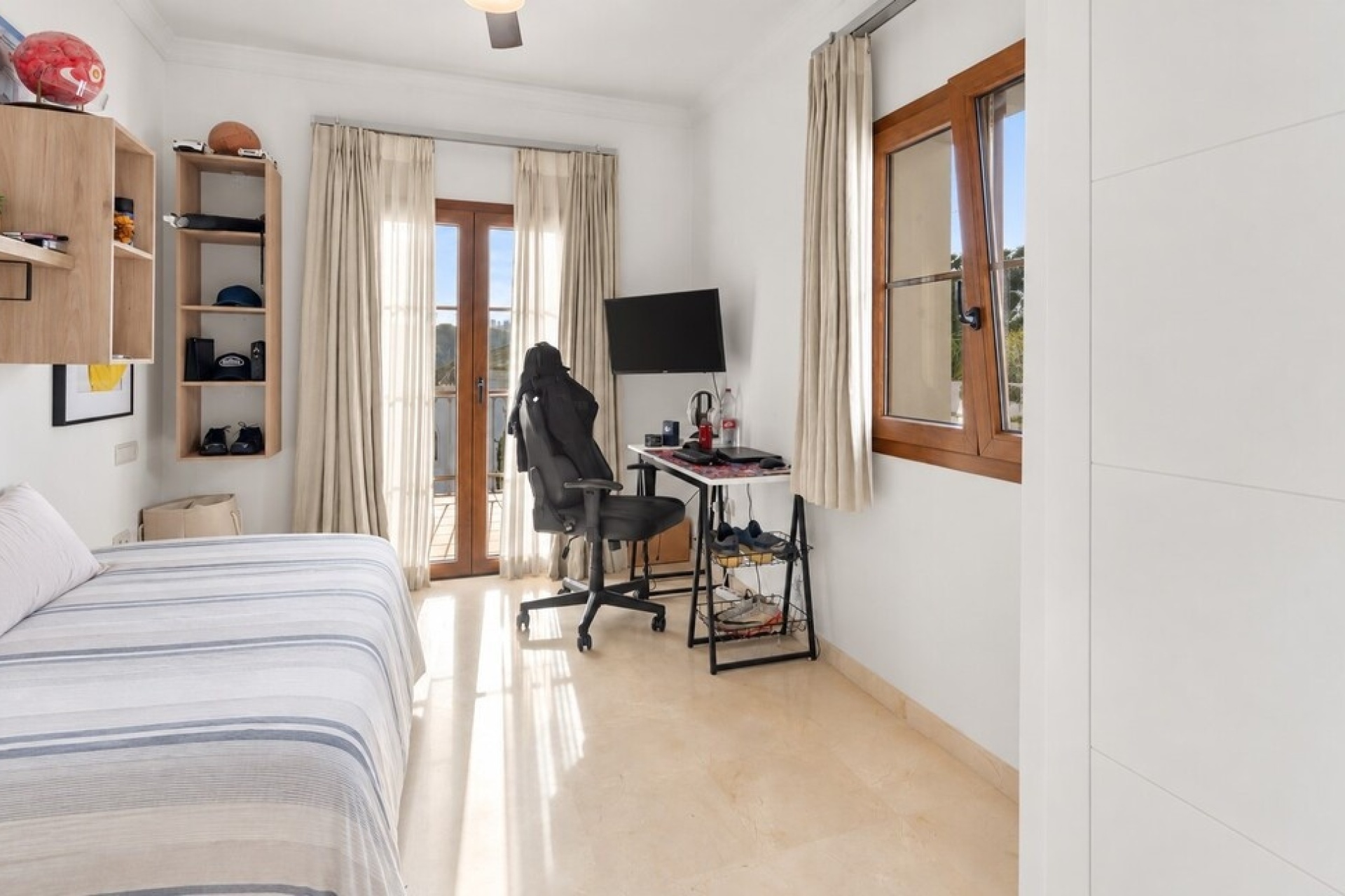 Resale - Villa - Estepona - Estepona Centro