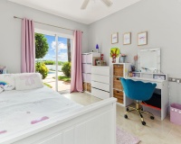 Resale - Villa - Estepona - Estepona Centro