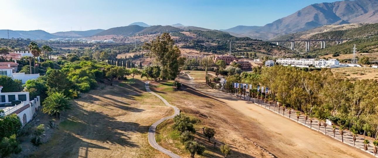 Resale - Villa - Estepona - Estepona Centro