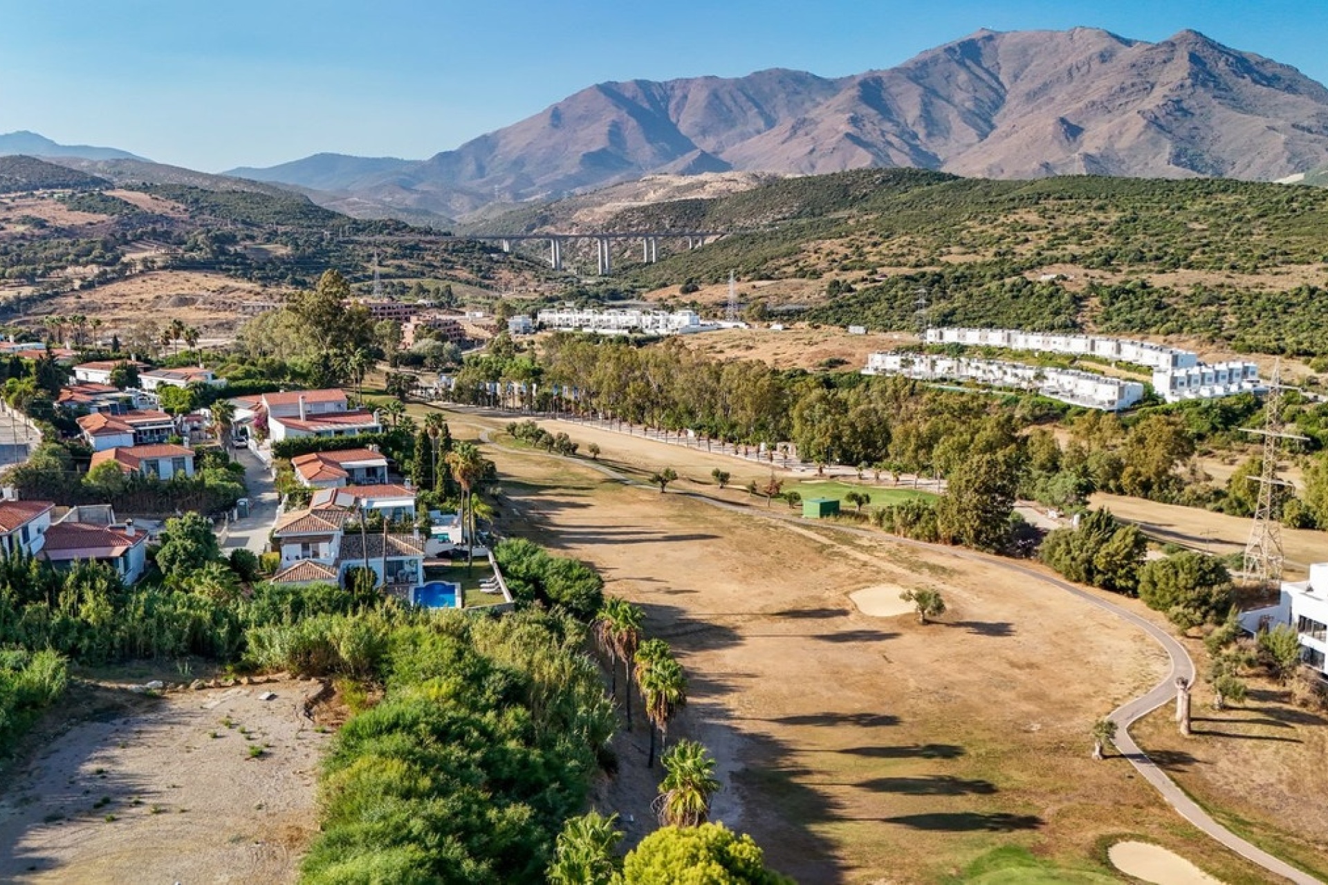 Resale - Villa - Estepona - Estepona Centro