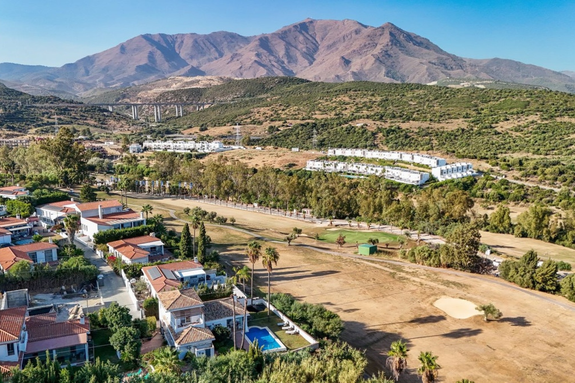Resale - Villa - Estepona - Estepona Centro
