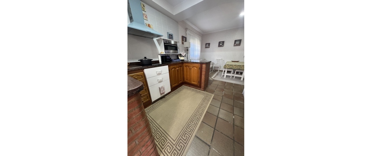 Resale - Villa - Estepona - Estepona Centro