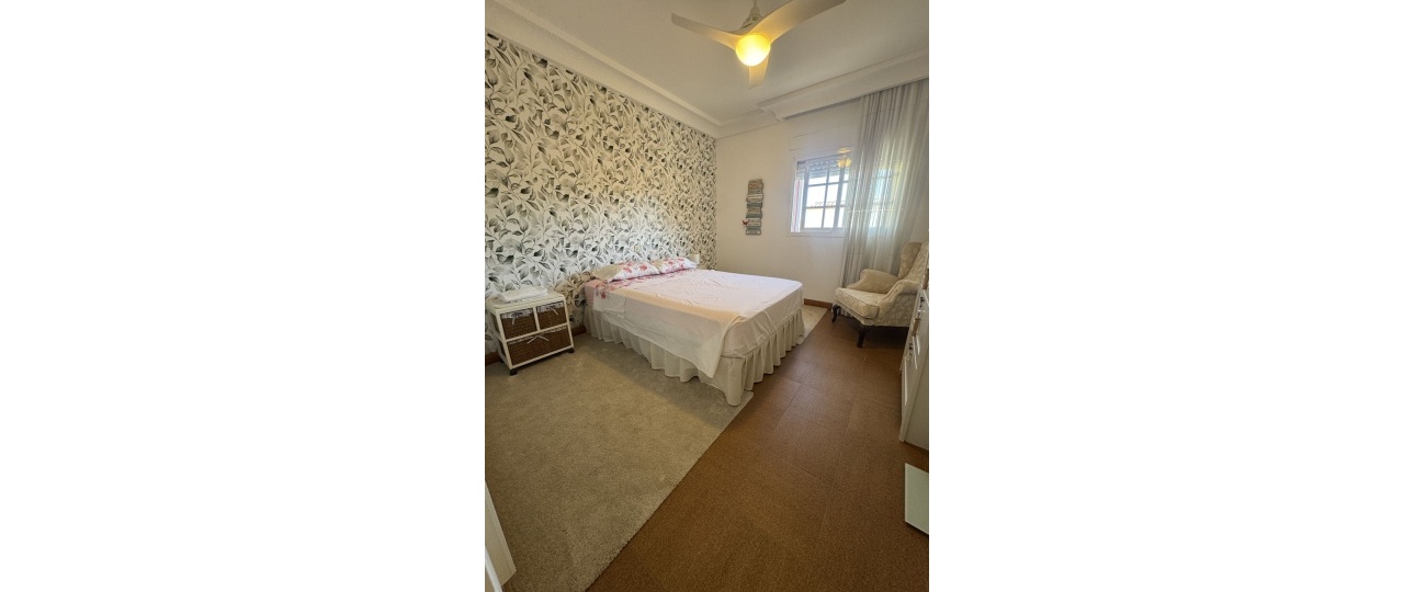 Resale - Villa - Estepona - Estepona Centro