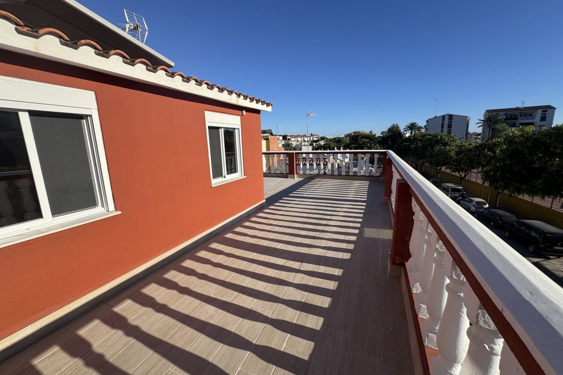 Resale - Villa - Estepona - Estepona Centro