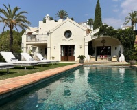 Resale - Villa - Estepona - Estepona Centro