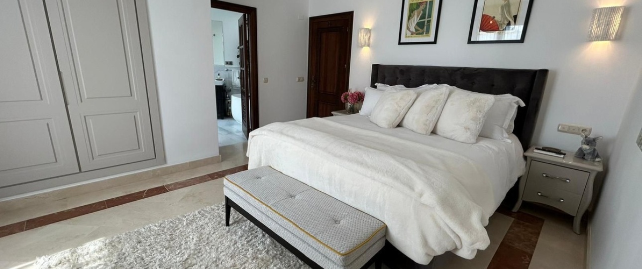Resale - Villa - Estepona - Estepona Centro