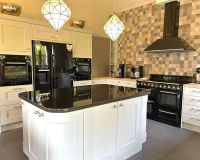 Resale - Villa - Estepona - Estepona Centro