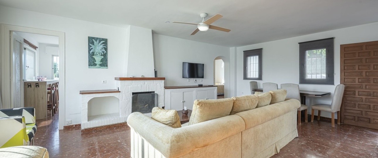 Resale - Villa - Estepona - Estepona Centro