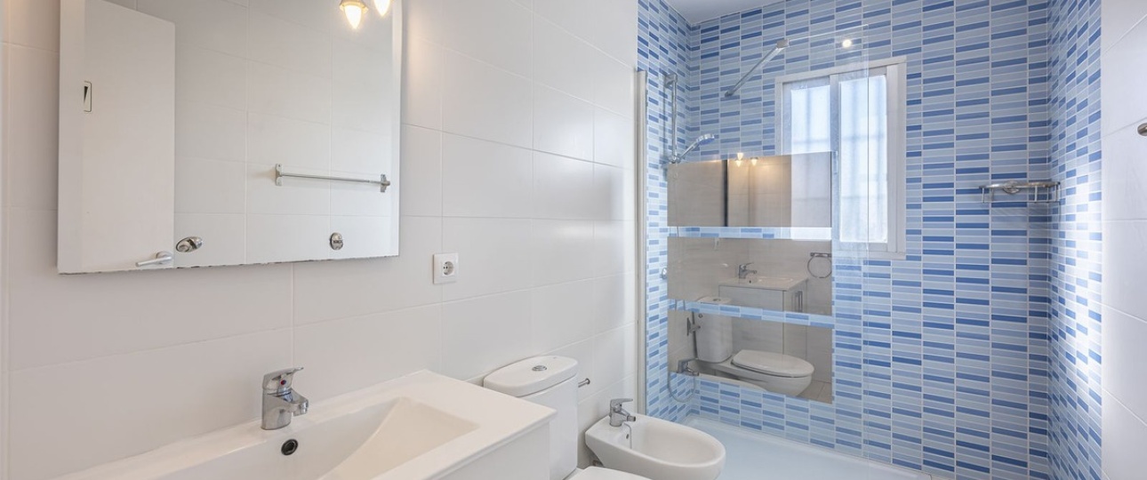 Resale - Villa - Estepona - Estepona Centro
