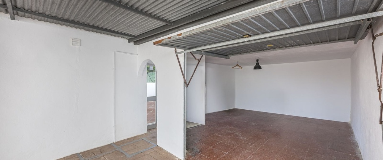 Resale - Villa - Estepona - Estepona Centro