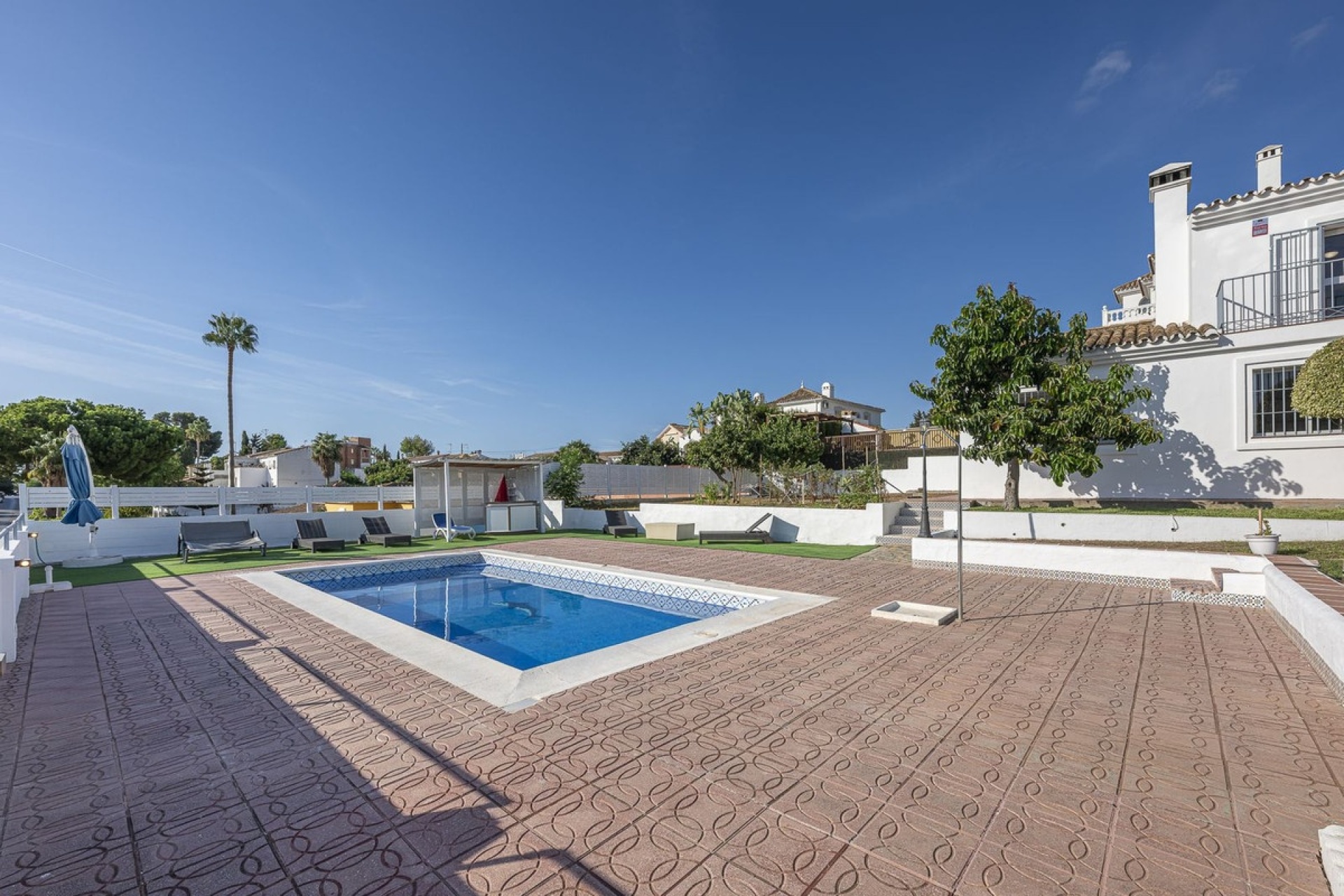 Resale - Villa - Estepona - Estepona Centro