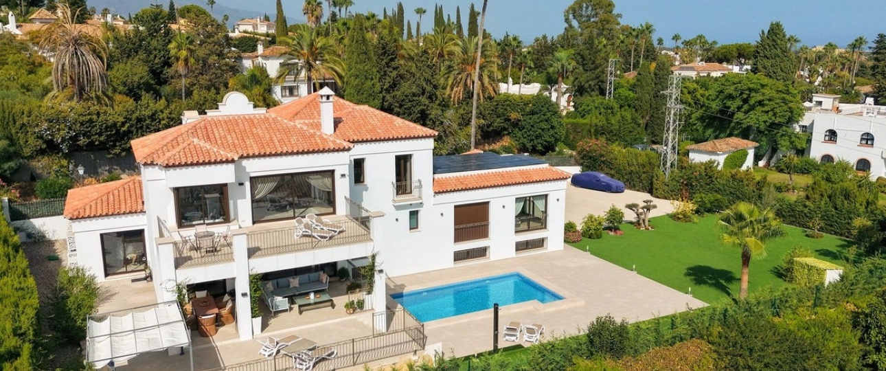 Resale - Villa - Estepona - Estepona Centro